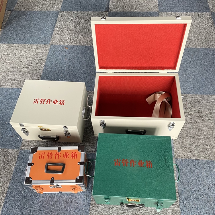 湟源爆破工程作业箱如何选择？玻璃钢与传统材质的全面对比